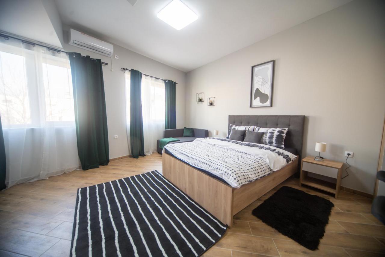 Manoir Apartments City Center Новий Сад Екстер'єр фото