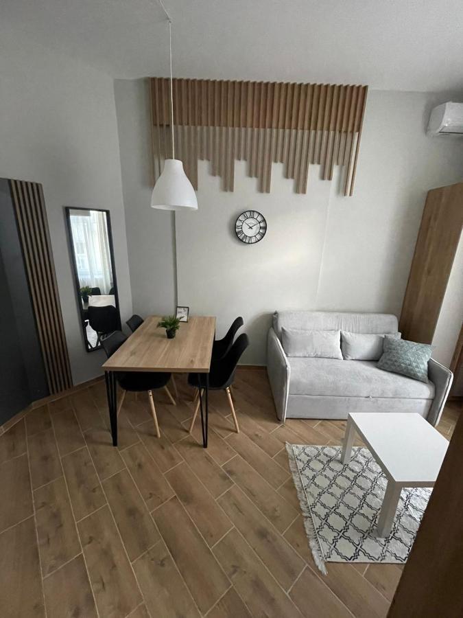 Manoir Apartments City Center Новий Сад Екстер'єр фото